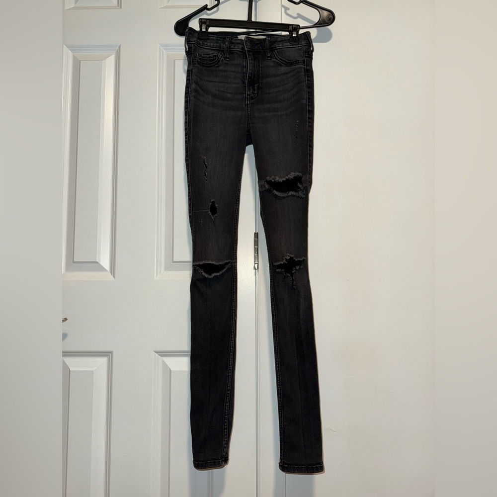 Black Hollister Ripped High Rise Super Skinny Jean